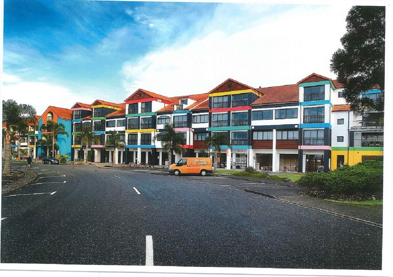 Quality Hotel Oceans Tutukaka Exteriör bild